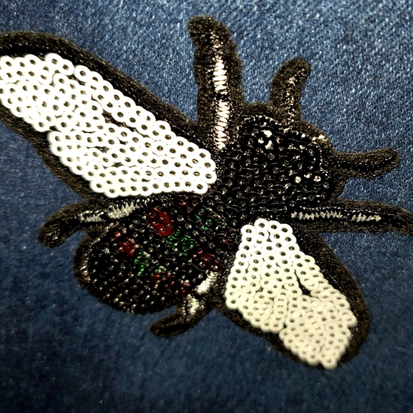 VINIZBENA Skinny Jean w/Appliqué - Picture 4 of 9